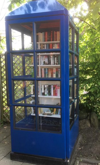 Die Bücher-Telefonzelle